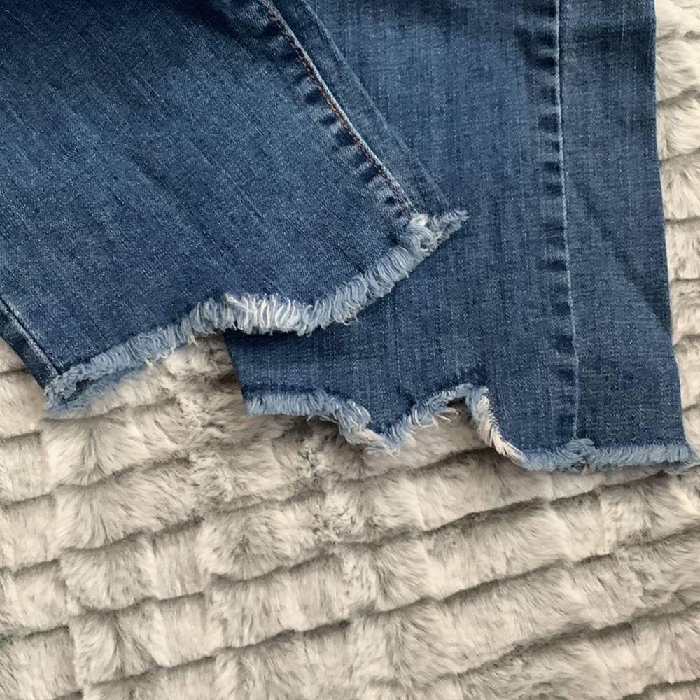 William Rast crop jeans - Picture 9 of 13